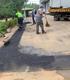 賴氏AC服務：道路坑洞填補