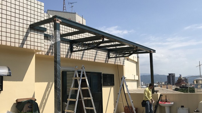 就伍吉採光罩的PC板採光罩，高透光率，為大雅空間帶來自然光