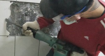 賴氏拆除創辦人與父親共同經營草屯拆除工程事業