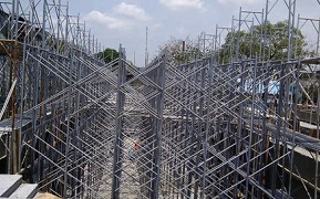 台中港碼頭搭鷹架施工現場照片2